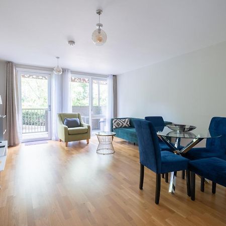 Brand New London Flat With Car Park Apartment Ngoại thất bức ảnh