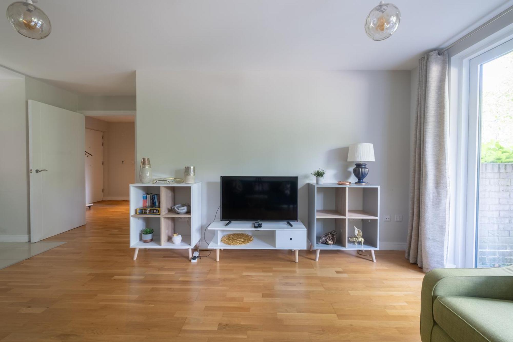 Brand New London Flat With Car Park Apartment Ngoại thất bức ảnh